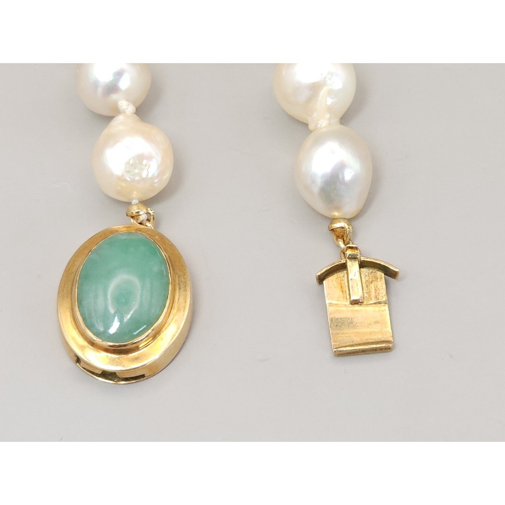 Natural Baroque Pearl necklace 18" 8.8mm Pearls Yellow Gold Jade Clasp HK - Picture 9 of 16